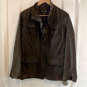 Beautiful waxed canvas Barbour field jacket